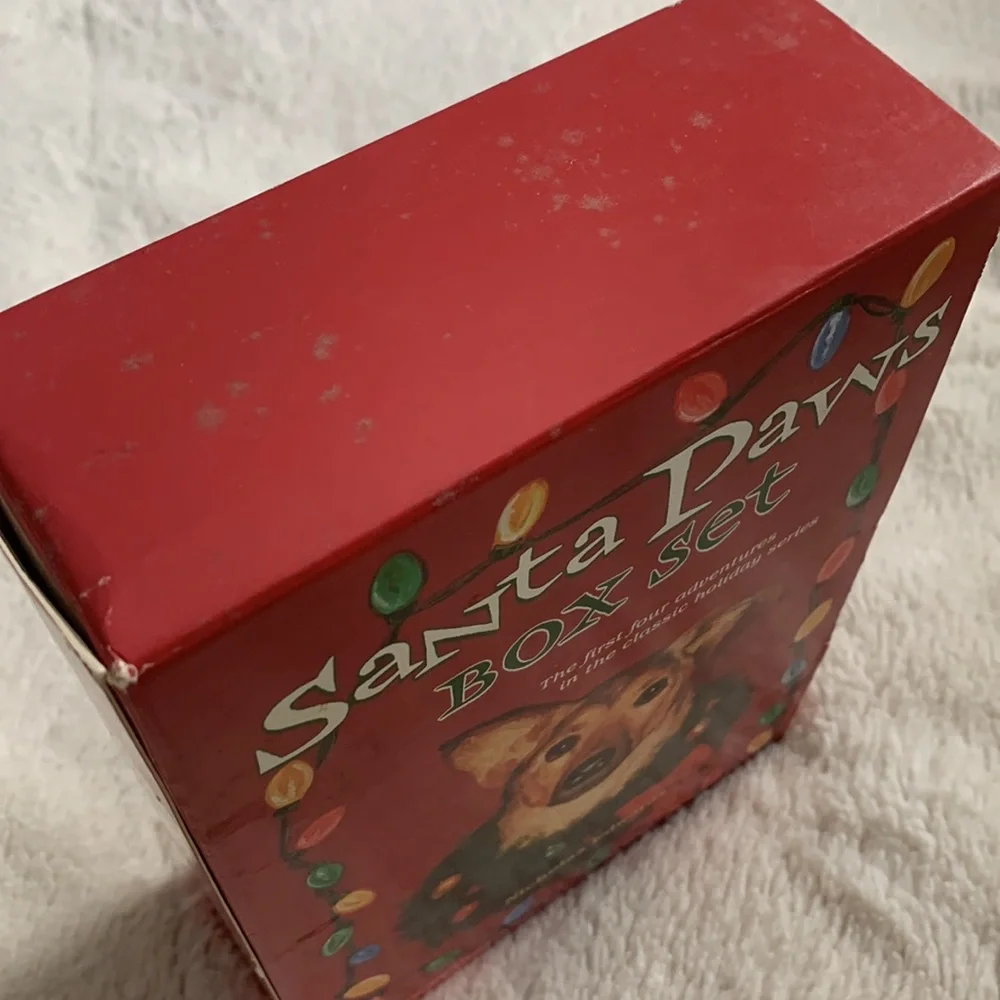 4 Books Santa Paws Boxed Set VGUC Nicholas Edwards